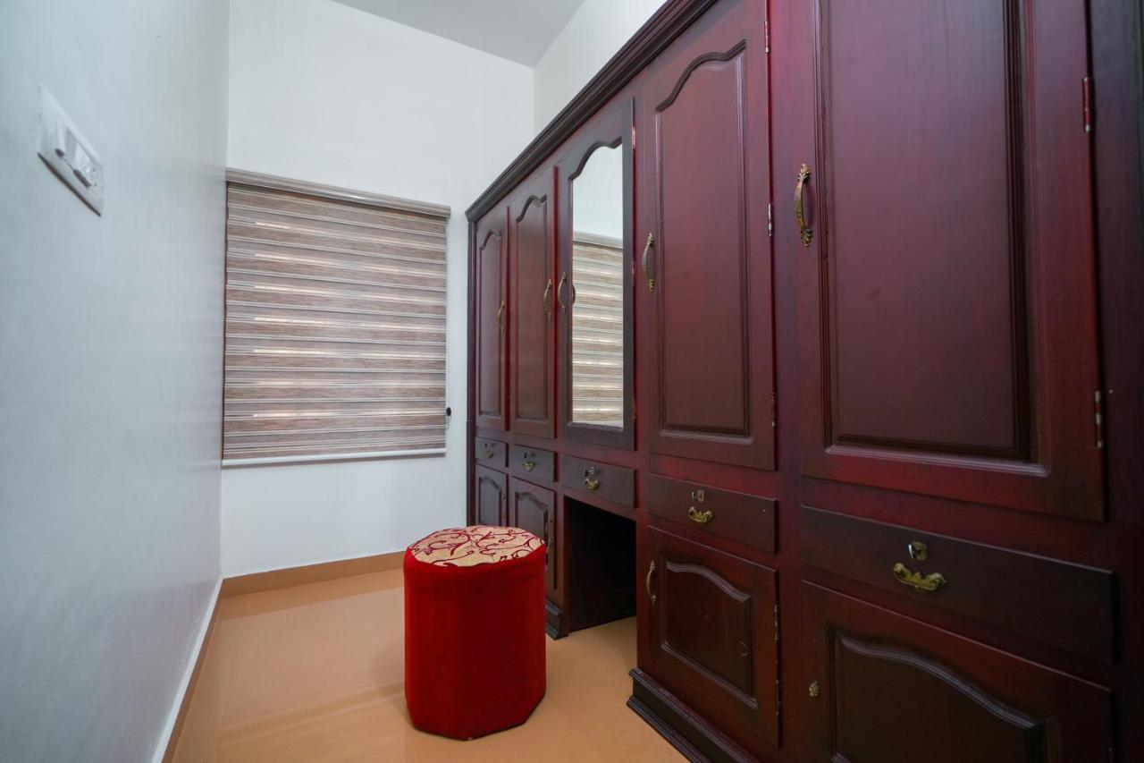 Parudeesa - Heavenly- Luxurious Palace Look-near Cbd - Kerala - India With Breakfast Homestay