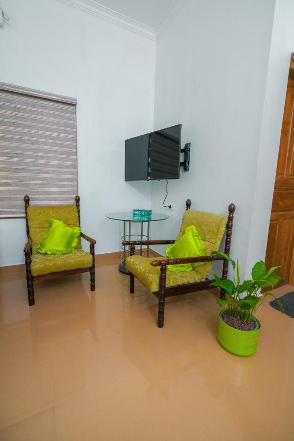 Parudeesa - Heavenly- Luxurious Palace Look-near Cbd - Kerala - India With Breakfast Homestay Kaladi