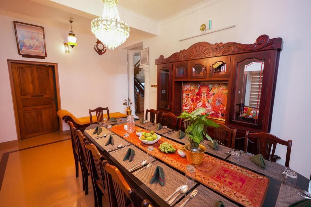 Parudeesa - Heavenly- Luxurious Palace Look-near Cbd - Kerala - India With Breakfast