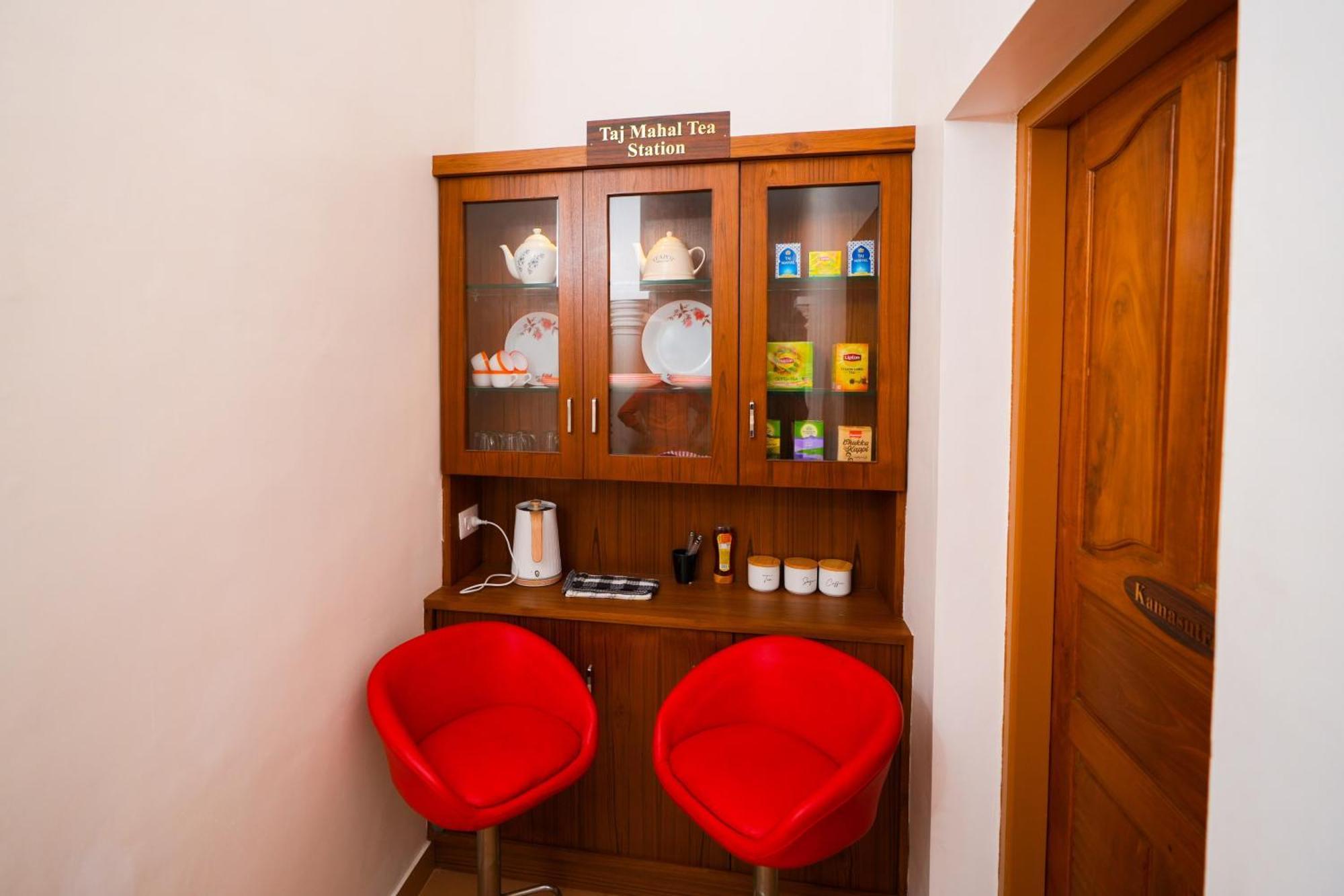 Homestay Parudeesa - Heavenly- Luxurious Palace Look-near Cbd - Kerala - India With Breakfast