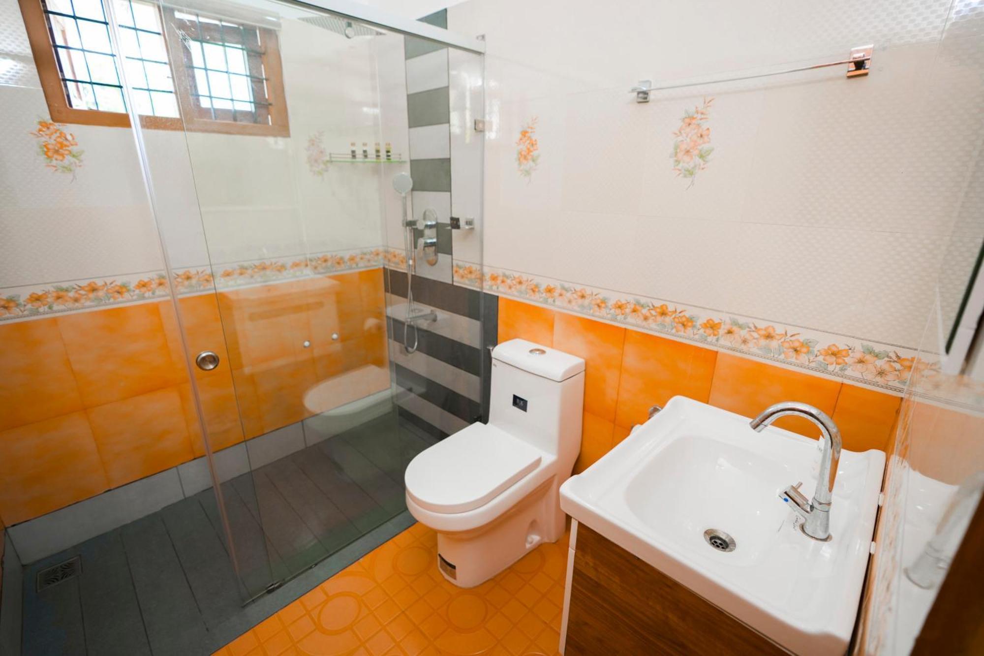 Parudeesa - Heavenly- Luxurious Palace Look-near Cbd - Kerala - India With Breakfast Homestay *