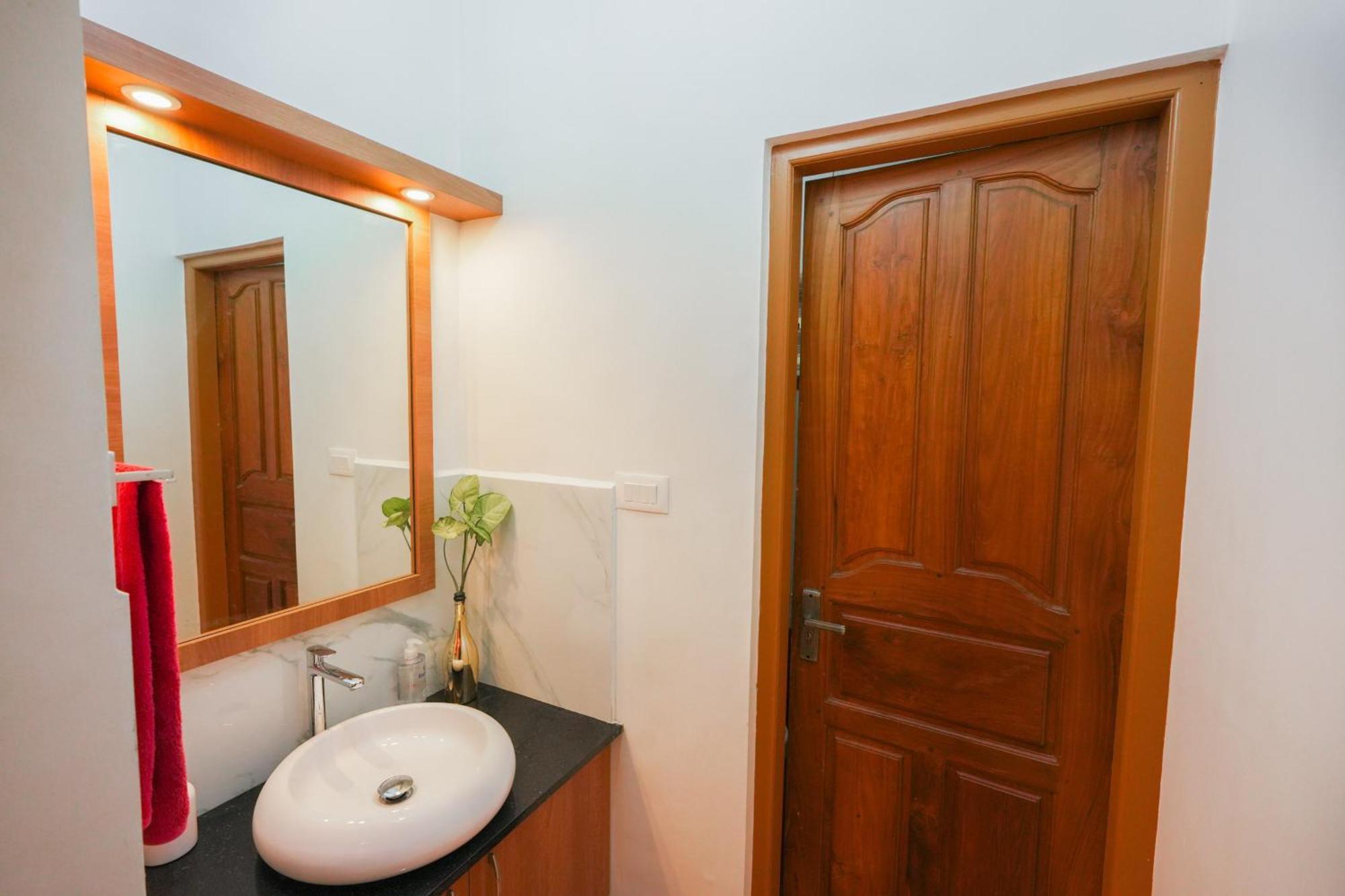 Homestay Parudeesa - Heavenly- Luxurious Palace Look-near Cbd - Kerala - India With Breakfast *