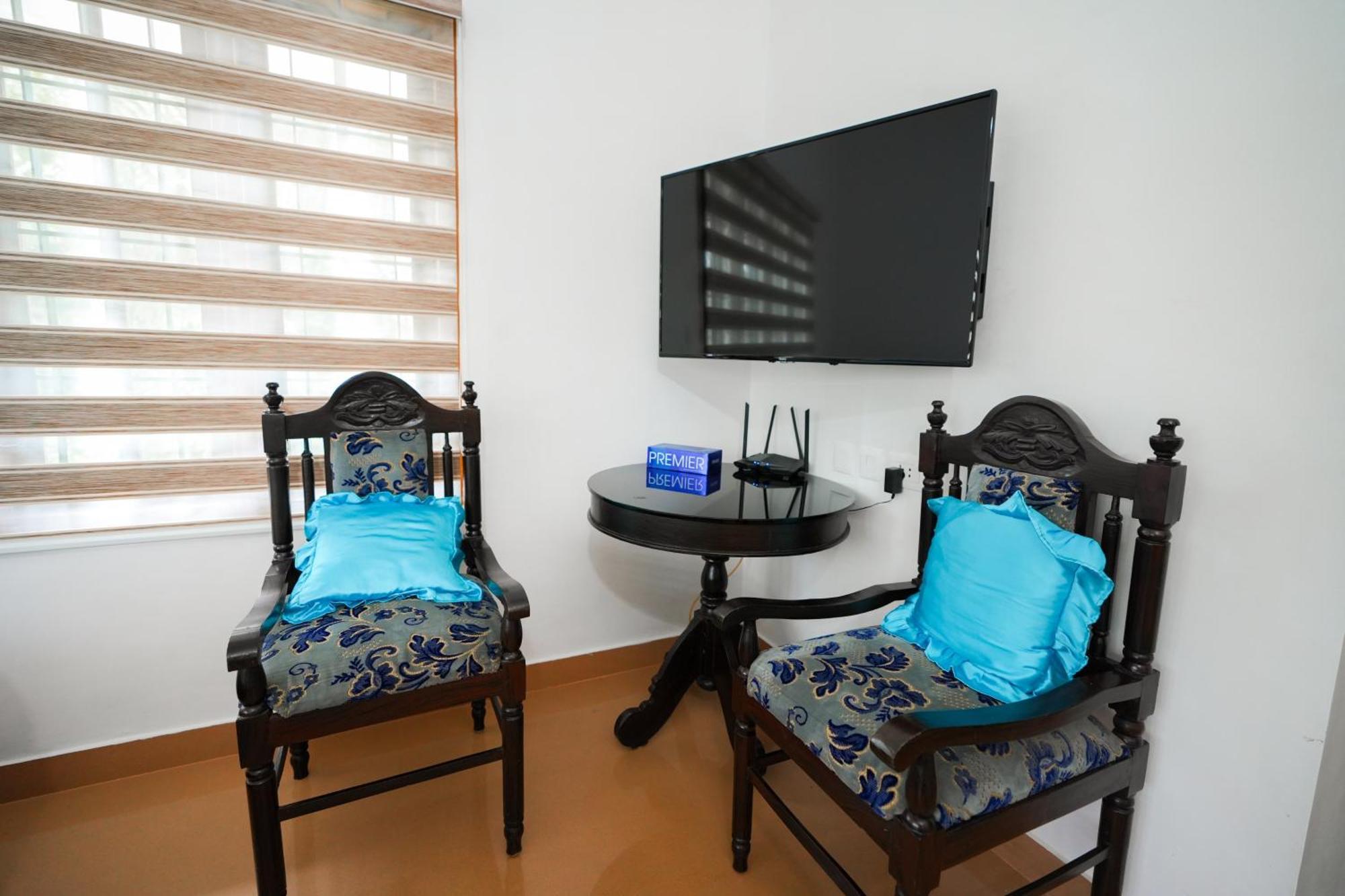 Parudeesa - Heavenly- Luxurious Palace Look-near Cbd - Kerala - India With Breakfast Homestay *