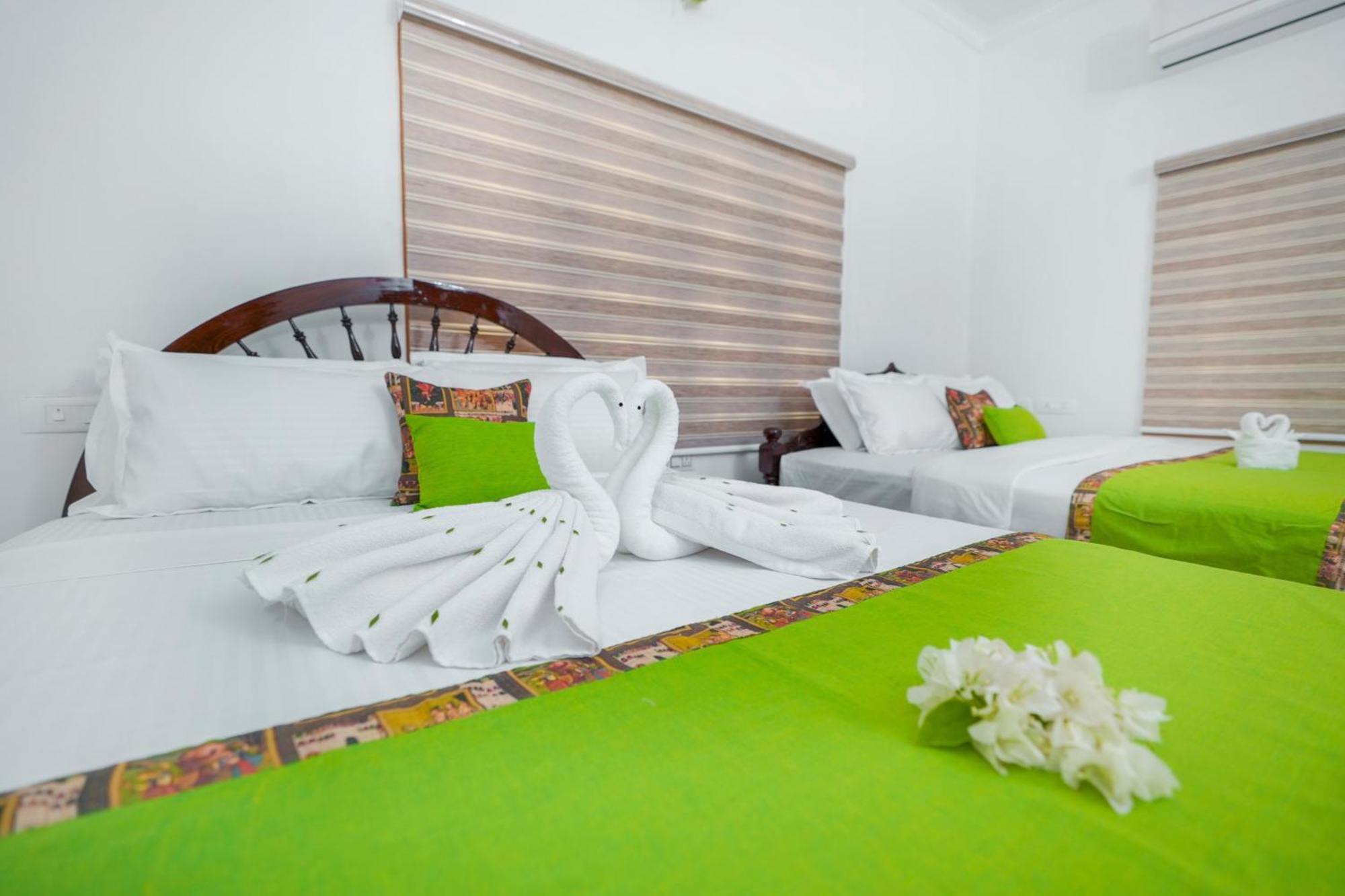 Parudeesa - Heavenly- Luxurious Palace Look-near Cbd - Kerala - India With Breakfast Kaladi