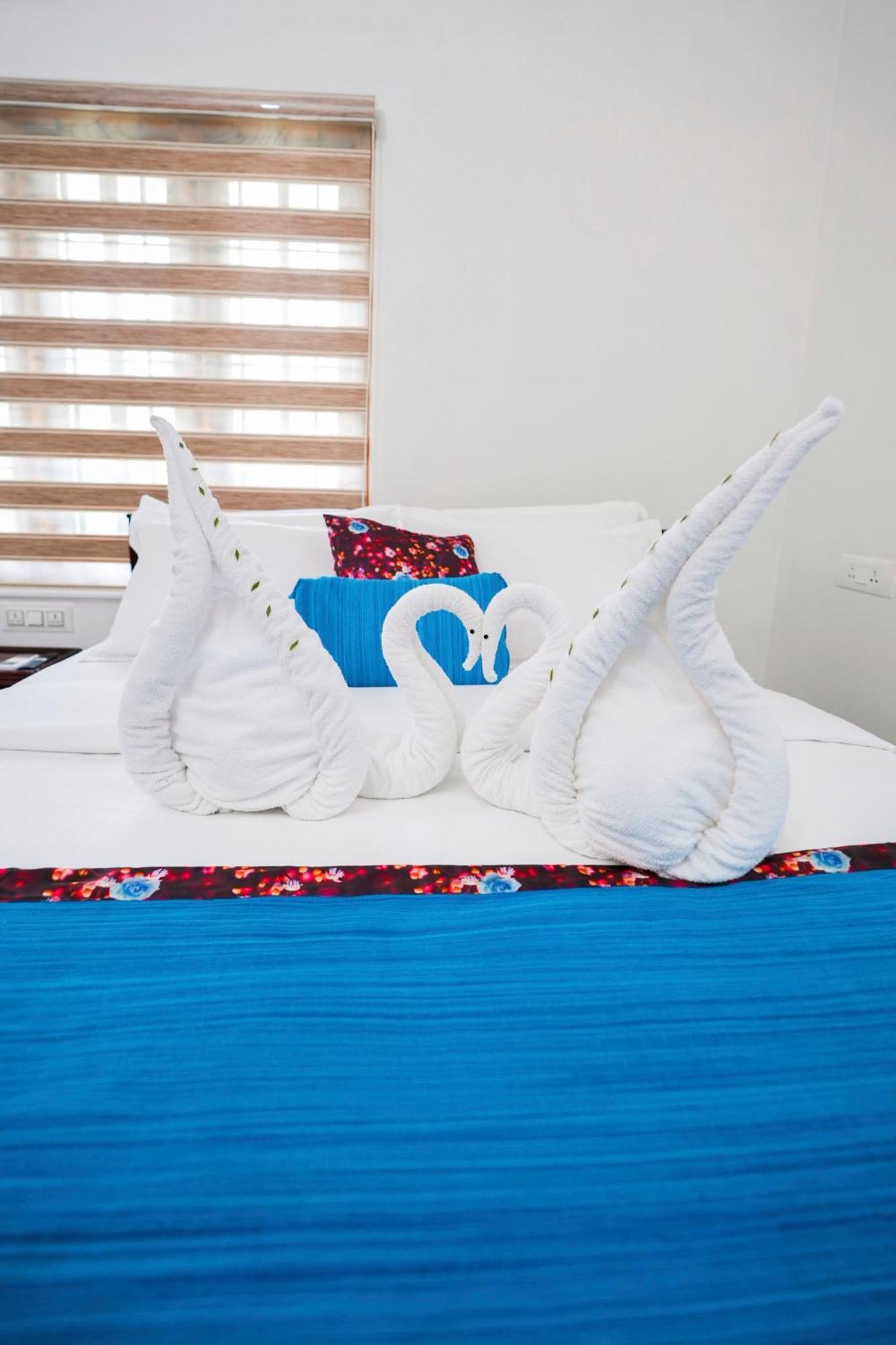 Parudeesa - Heavenly- Luxurious Palace Look-near Cbd - Kerala - India With Breakfast Homestay *