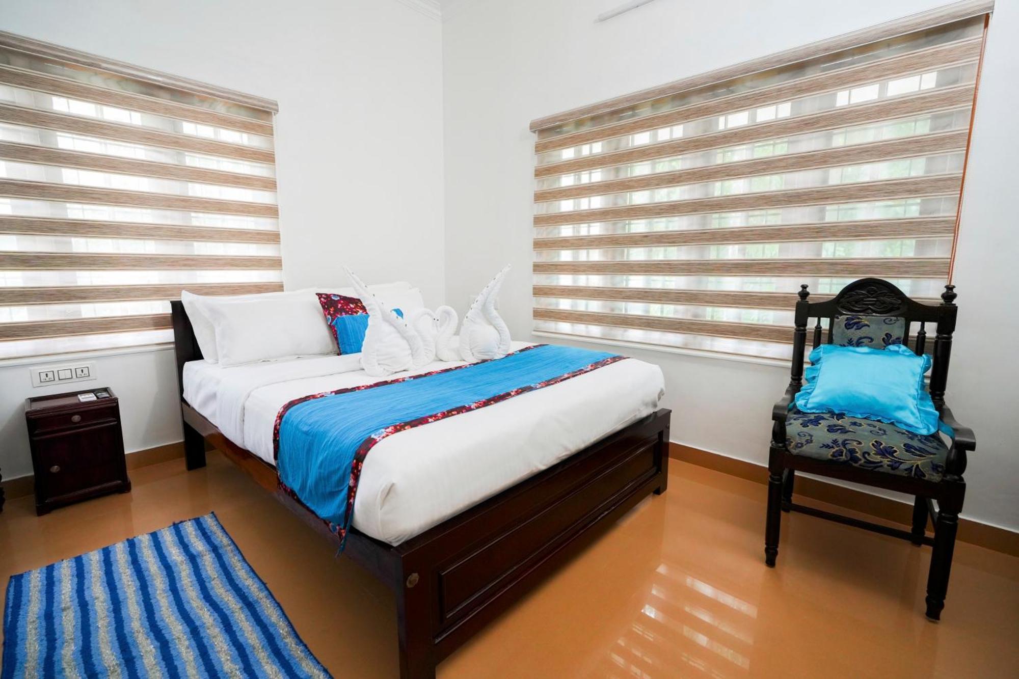 Homestay Parudeesa - Heavenly- Luxurious Palace Look-near Cbd - Kerala - India With Breakfast