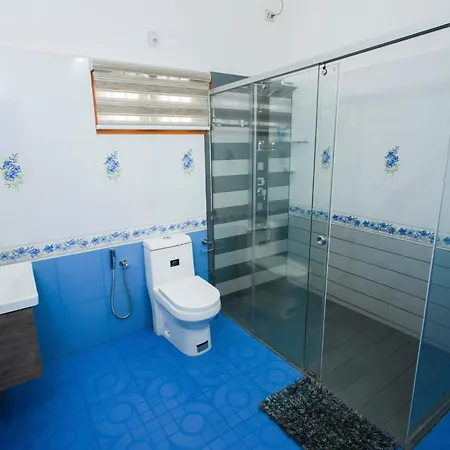 Parudeesa - Heavenly- Luxurious Palace Look-Near Cbd - Kerala - India With Breakfast Kaladi Room photo