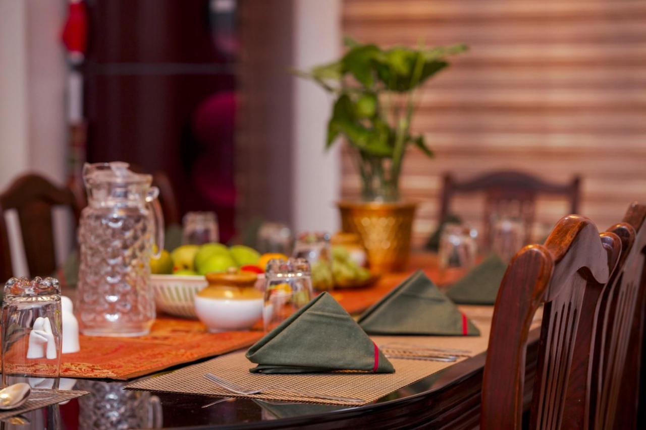 Homestay Parudeesa - Heavenly- Luxurious Palace Look-near Cbd - Kerala - India With Breakfast *
