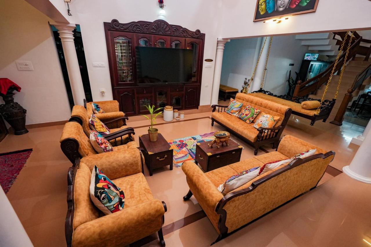 Parudeesa - Heavenly- Luxurious Palace Look-near Cbd - Kerala - India With Breakfast
