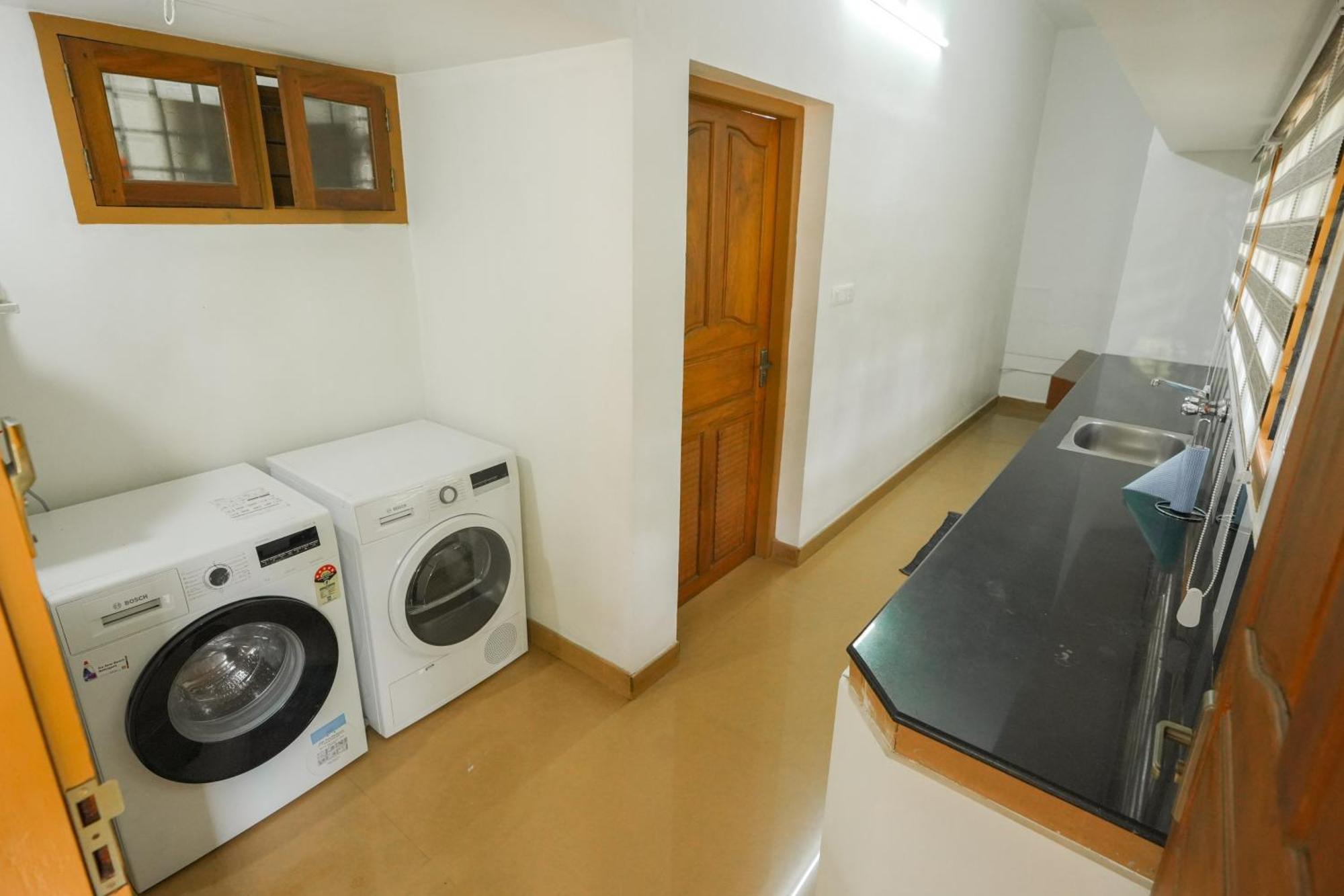 Homestay Parudeesa - Heavenly- Luxurious Palace Look-near Cbd - Kerala - India With Breakfast